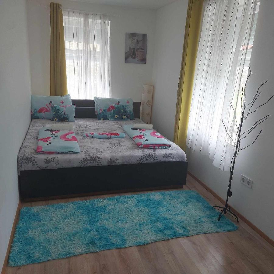 Horvath Apartman Apartment เคสเท ภายนอก รูปภาพ